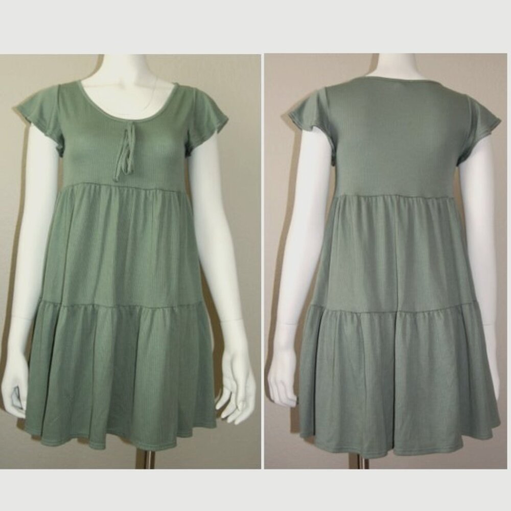 See You Monday, Juniors Size M (32" Bust), Green Robe & Flare,Tiered Rayon Dress